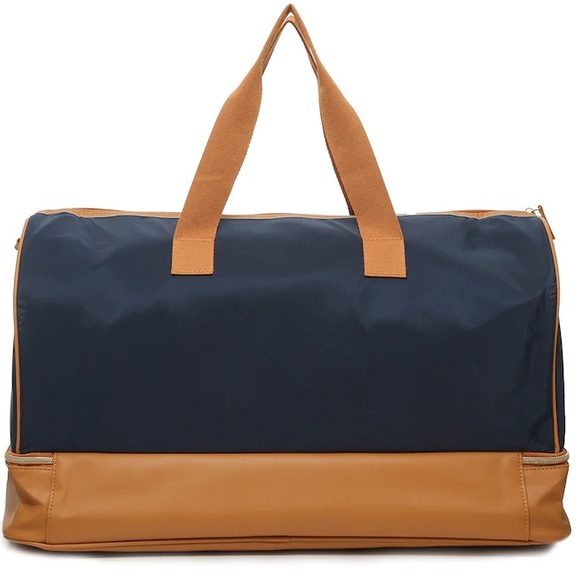 DSW Weekender Tote w/ Shoe Compartment - Picture 3 of 6